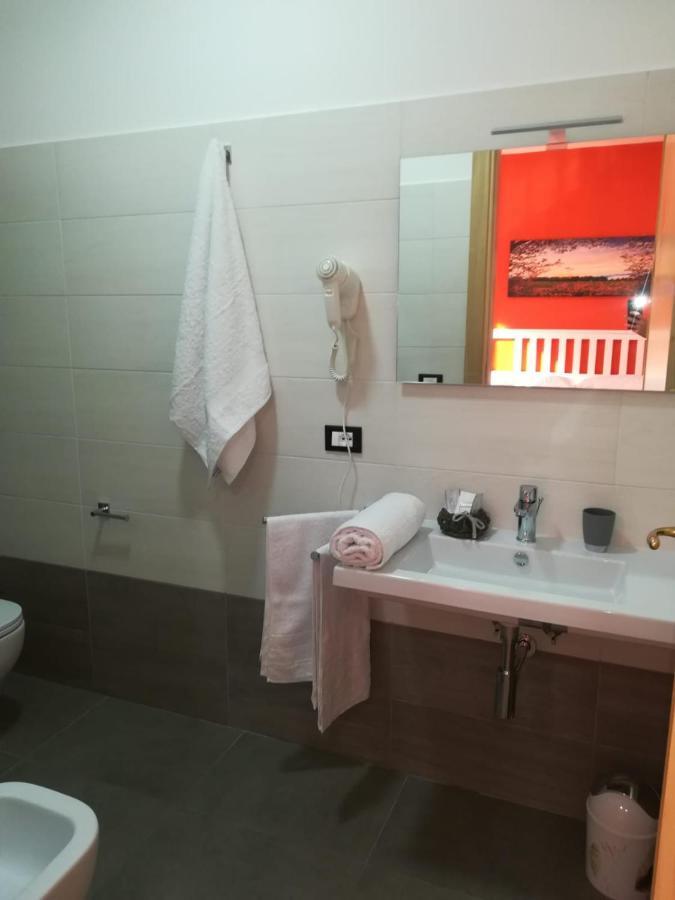 B&B Borgo Lando Barcellona-Pozzo di Gotto Luaran gambar